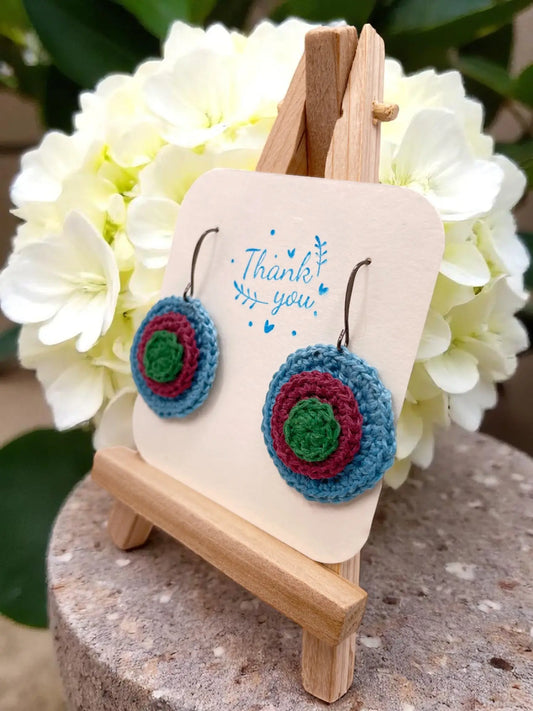 3D Circle with light blue base Tangles & Twine