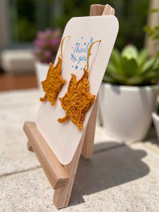 Maple Leaf in honey (#3) Tangles & Twine