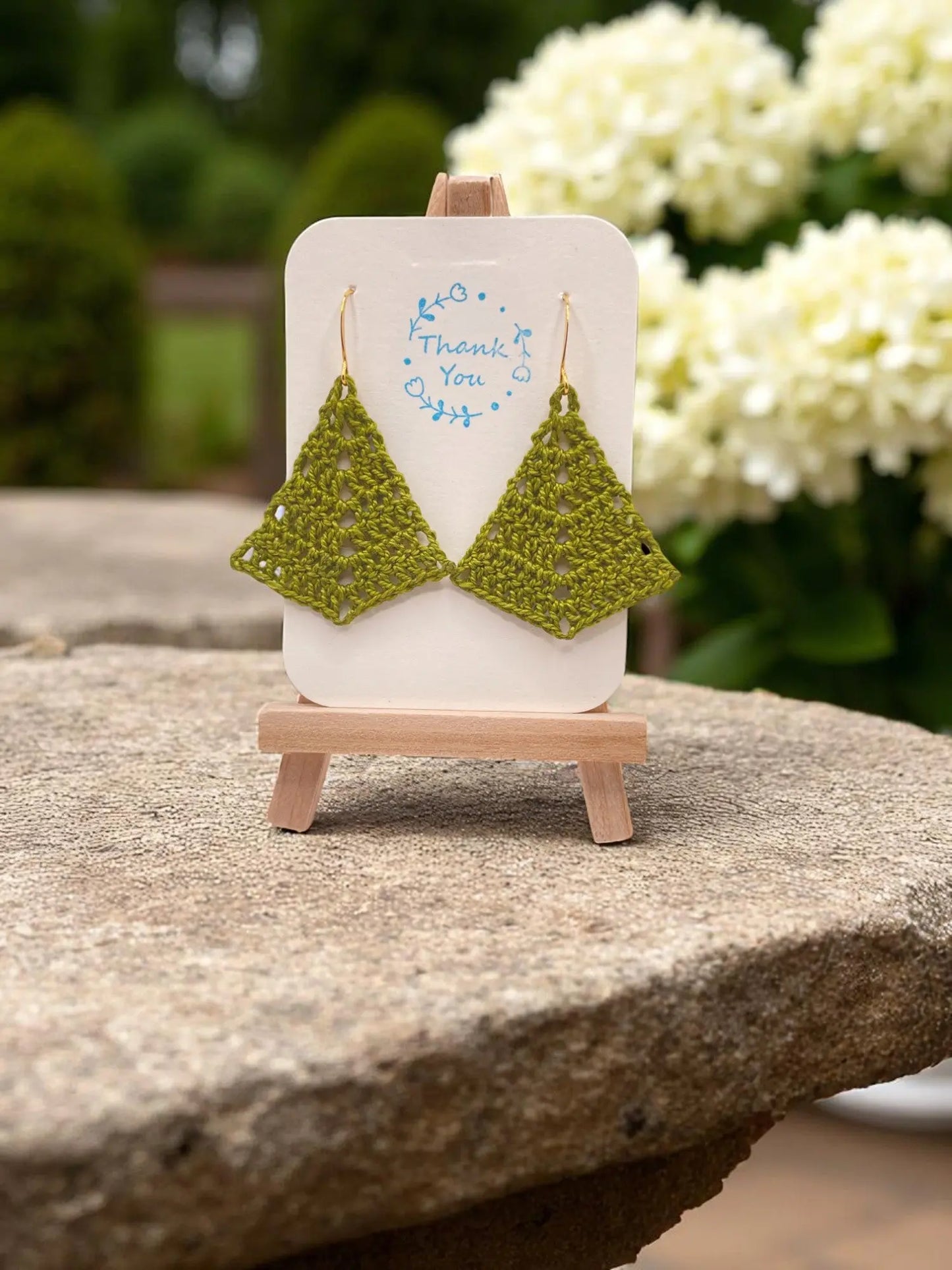 Simple triangle in spring green Tangles & Twine