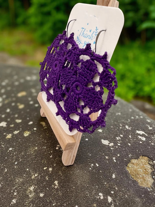 Circular earring in purple Tangles & Twine