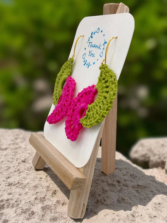 Angel wings in raspberry and green Tangles & Twine