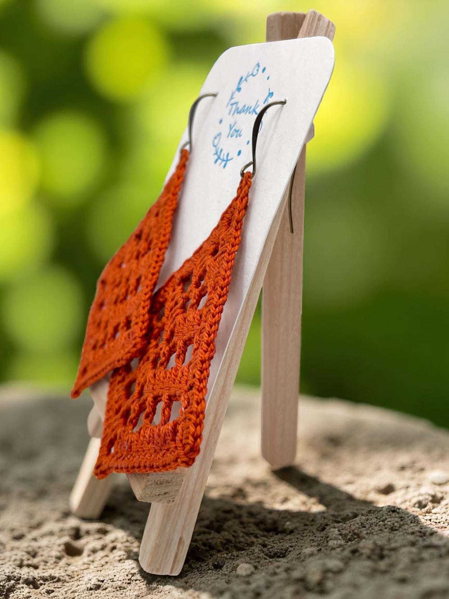 Fancy triangle in burnt orange