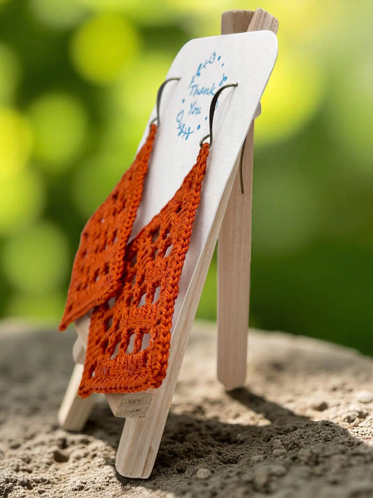 Fancy triangle in burnt orange Tangles & Twine