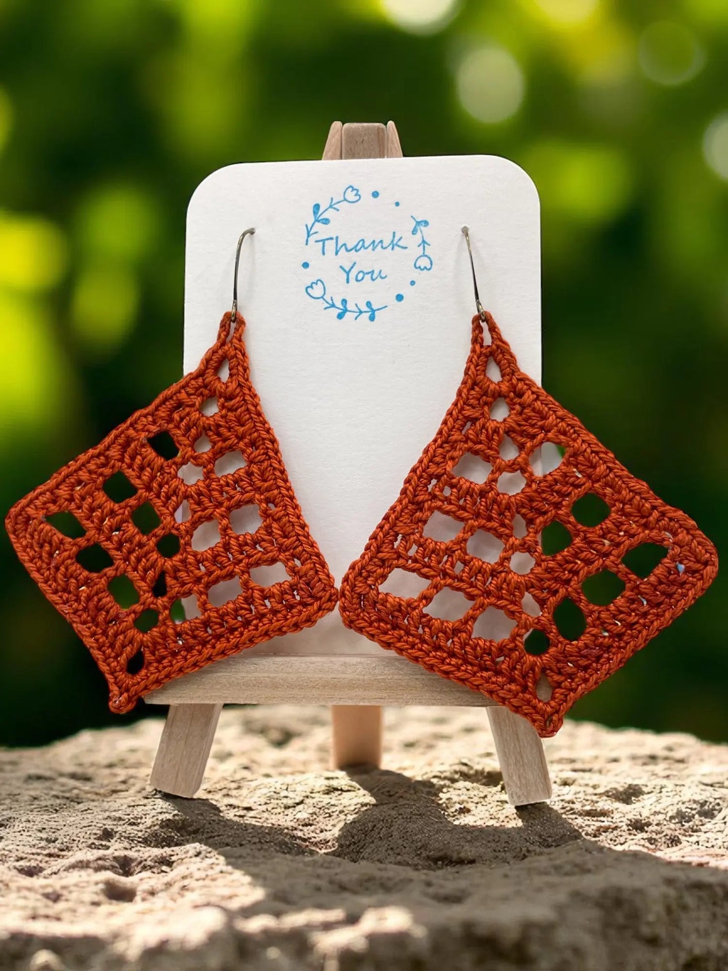 Fancy triangle in burnt orange Tangles & Twine