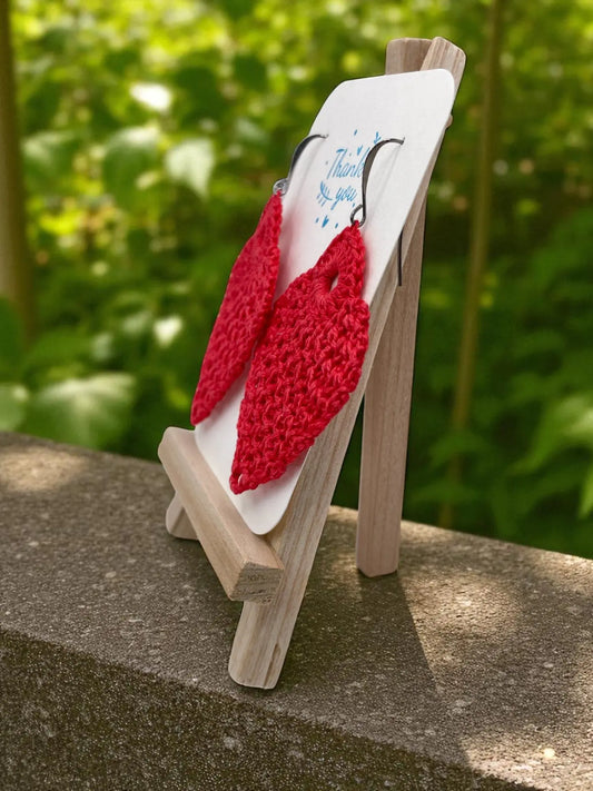 Pineapple in red Tangles & Twine