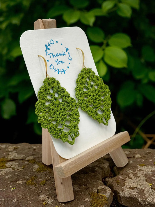 Lacey Pineapple in green Tangles & Twine