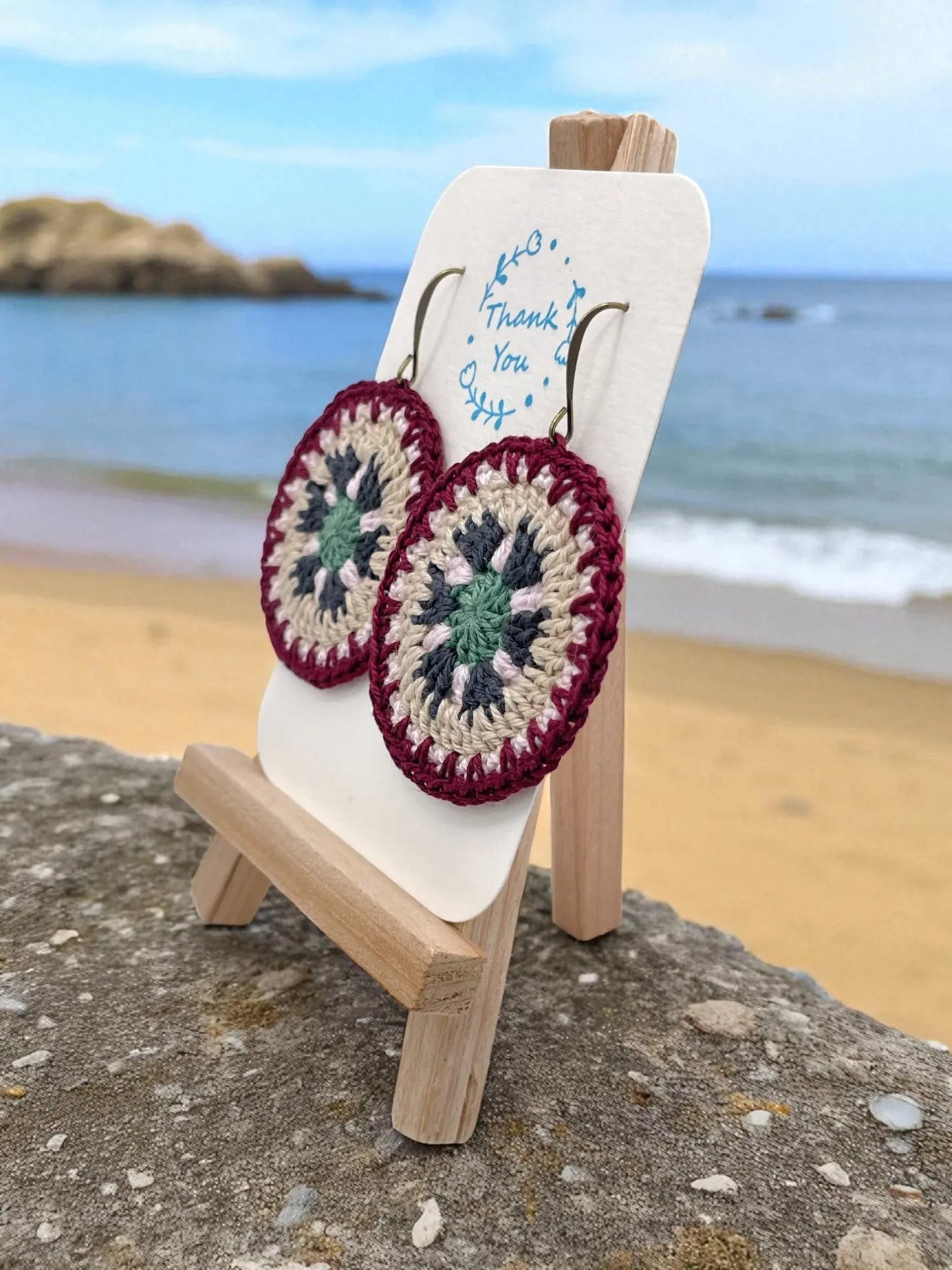 Intricate Discs Tangles & Twine