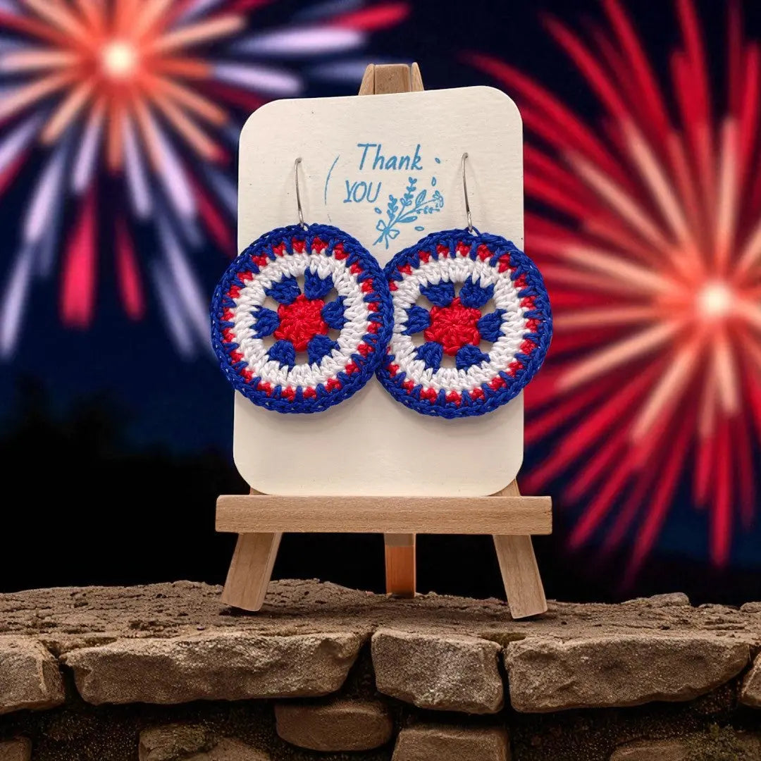 4th of July Intricate Discs (#3) - Tangles & Twine