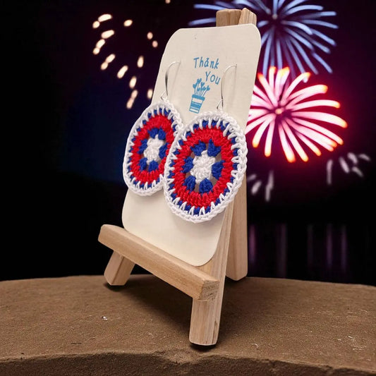 4th of July Intricate Discs (#5) - Tangles & Twine