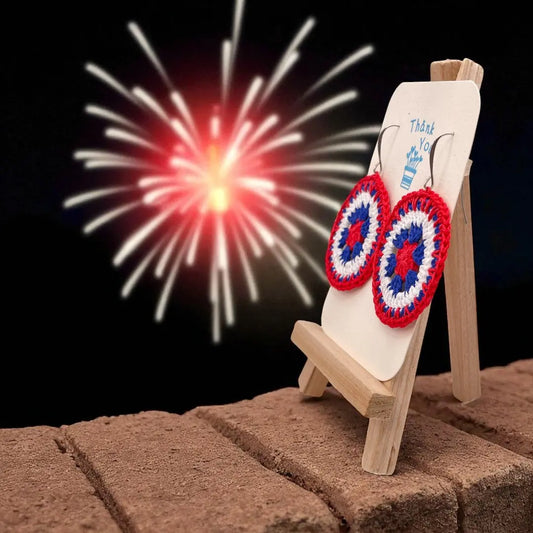 4th of July Intricate Discs (#6) - Tangles & Twine