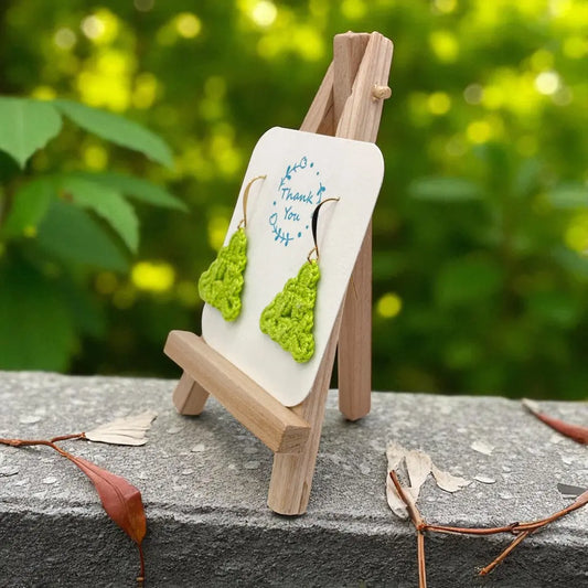 Celtic Triangle in lime green Tangles & Twine