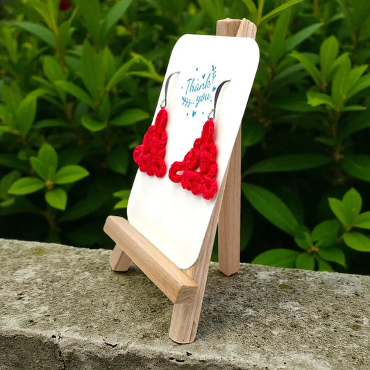 Celtic Triangle in red Tangles & Twine