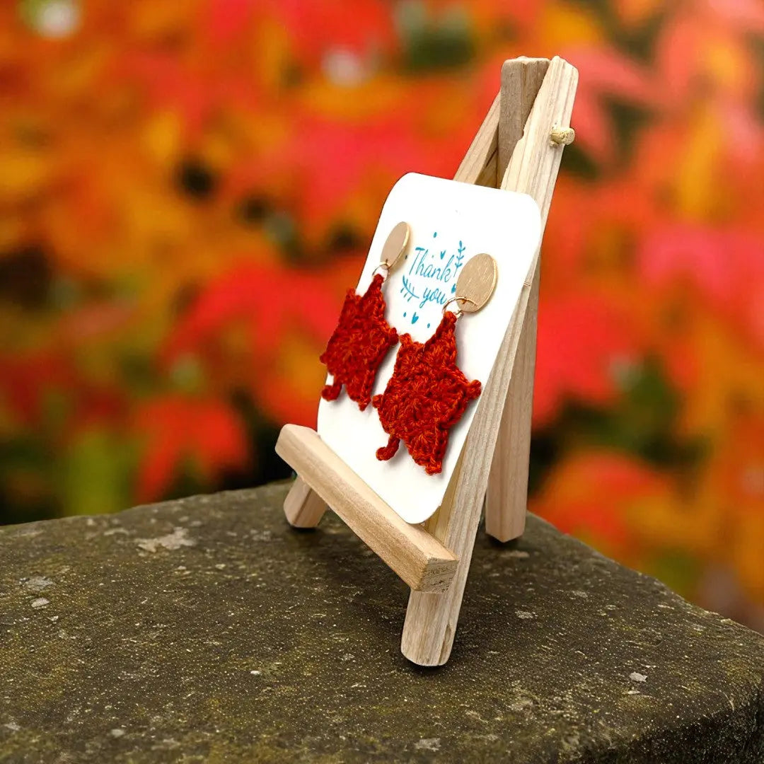 Maple Leaf in burnt orange (#6) Tangles & Twine