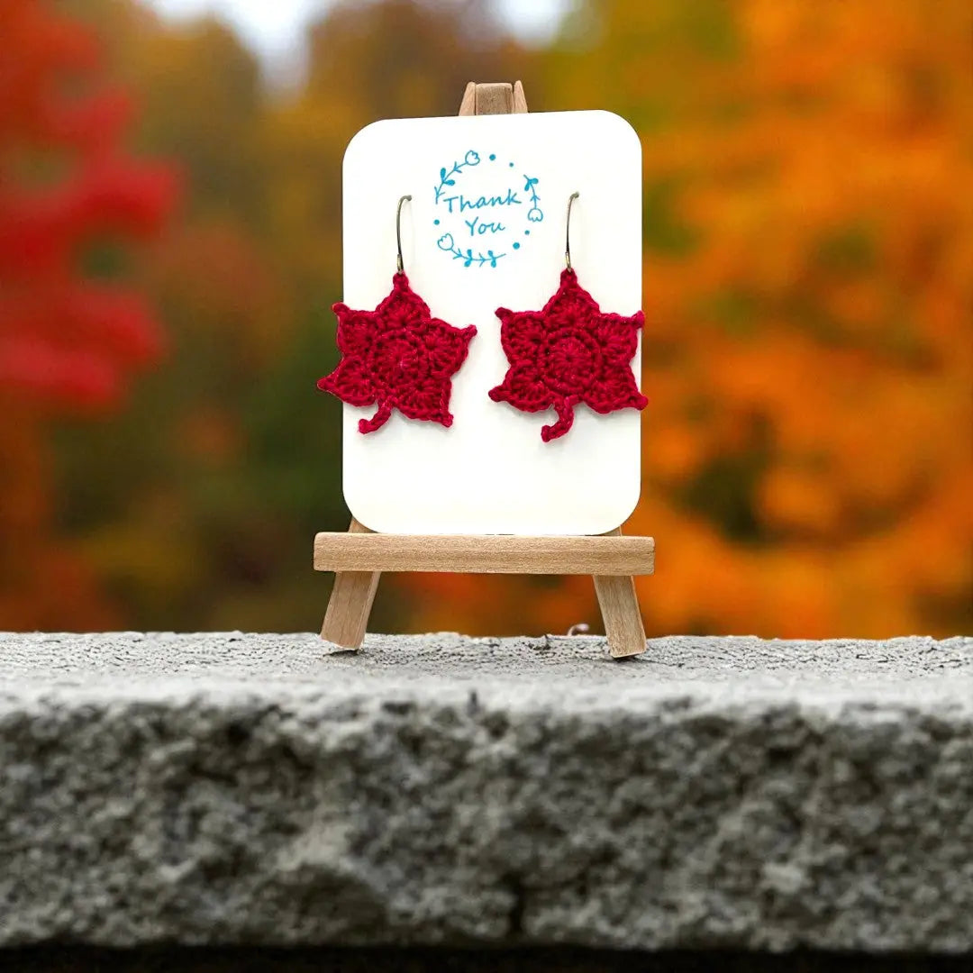 Maple Leaf in currant (#10) Tangles & Twine