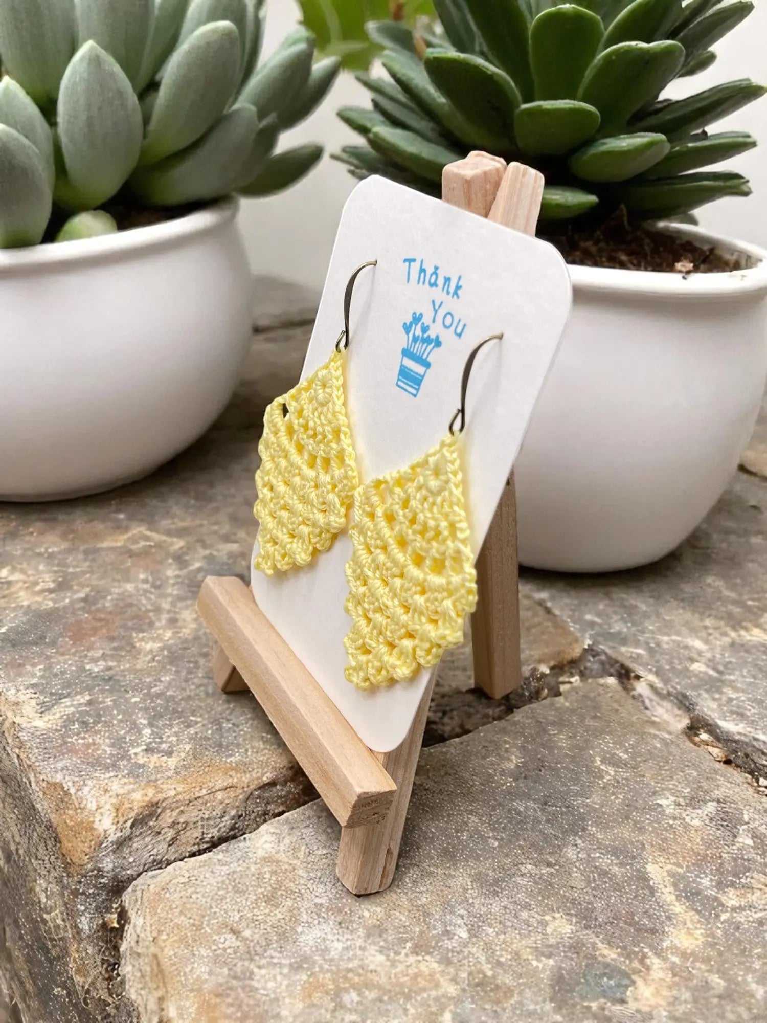 Chandelier earring in pale yellow Tangles & Twine