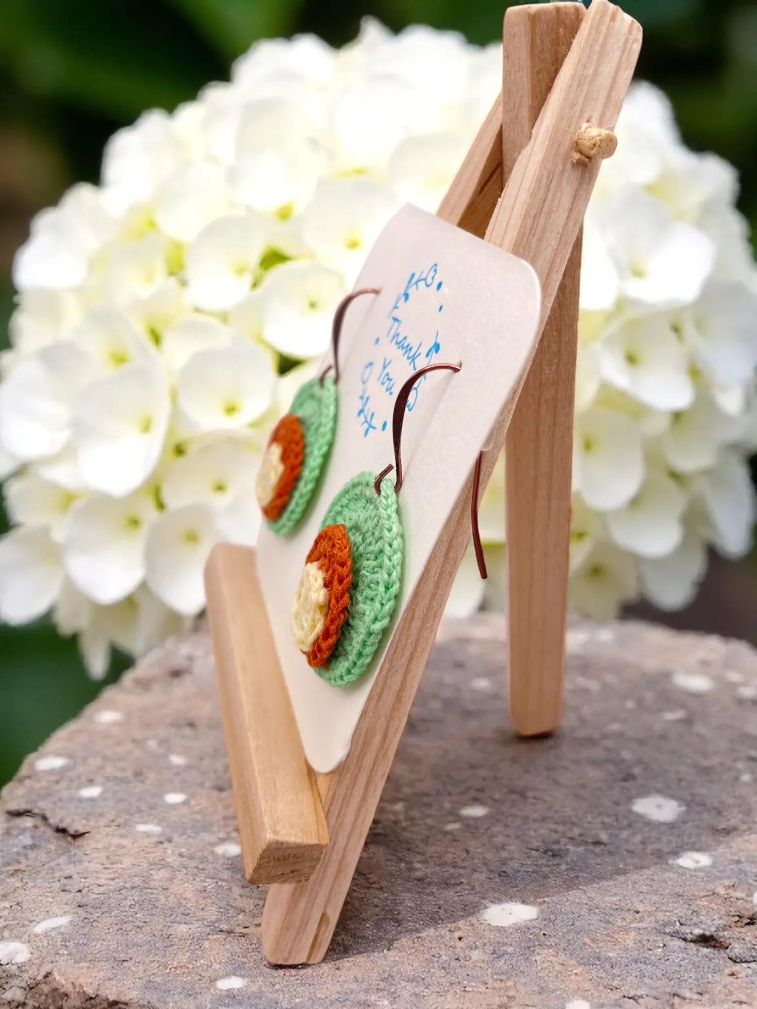 3D Circle with green base Tangles & Twine