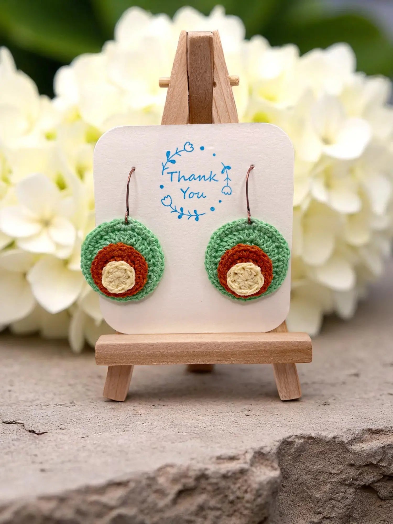 3D Circle with green base Tangles & Twine