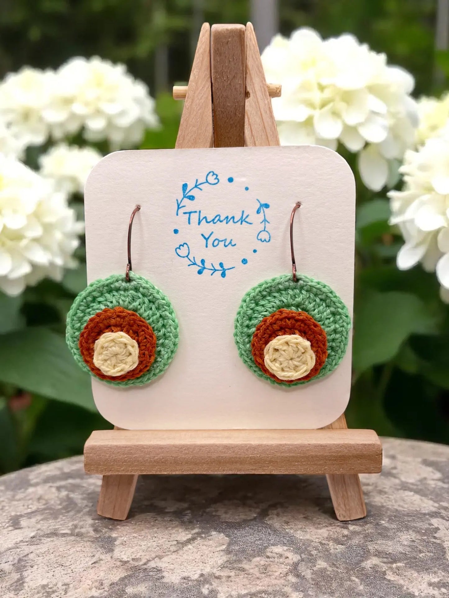 3D Circle with green base Tangles & Twine