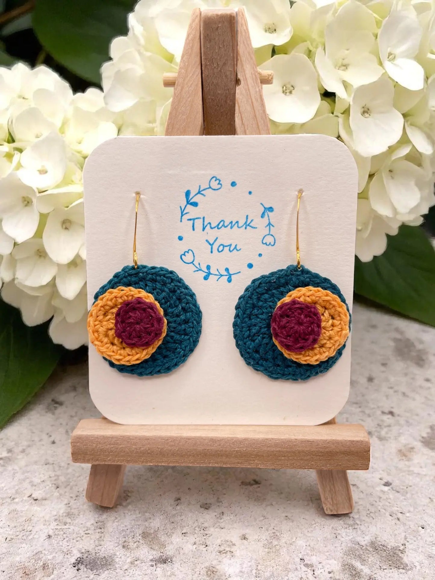 3D Circle with teal base Tangles & Twine