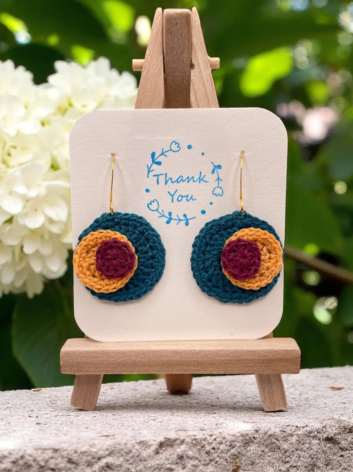 3D Circle with teal base Tangles & Twine