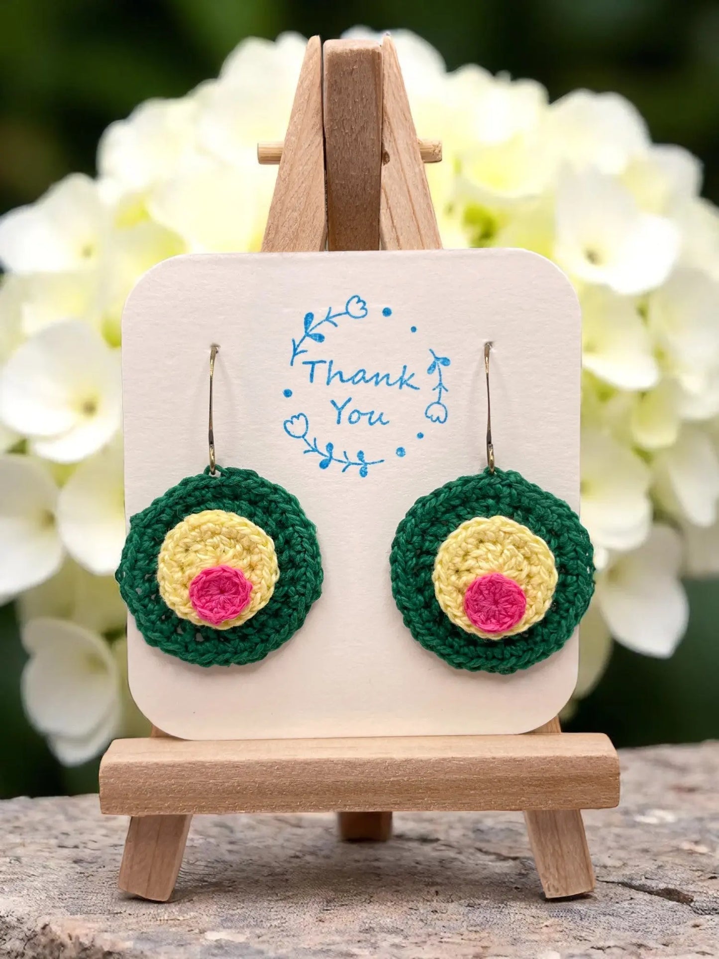 3D Circle with dark green base Tangles & Twine