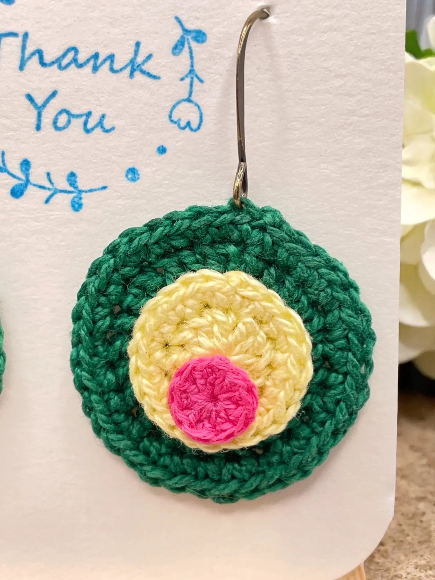 3D Circle with dark green base Tangles & Twine