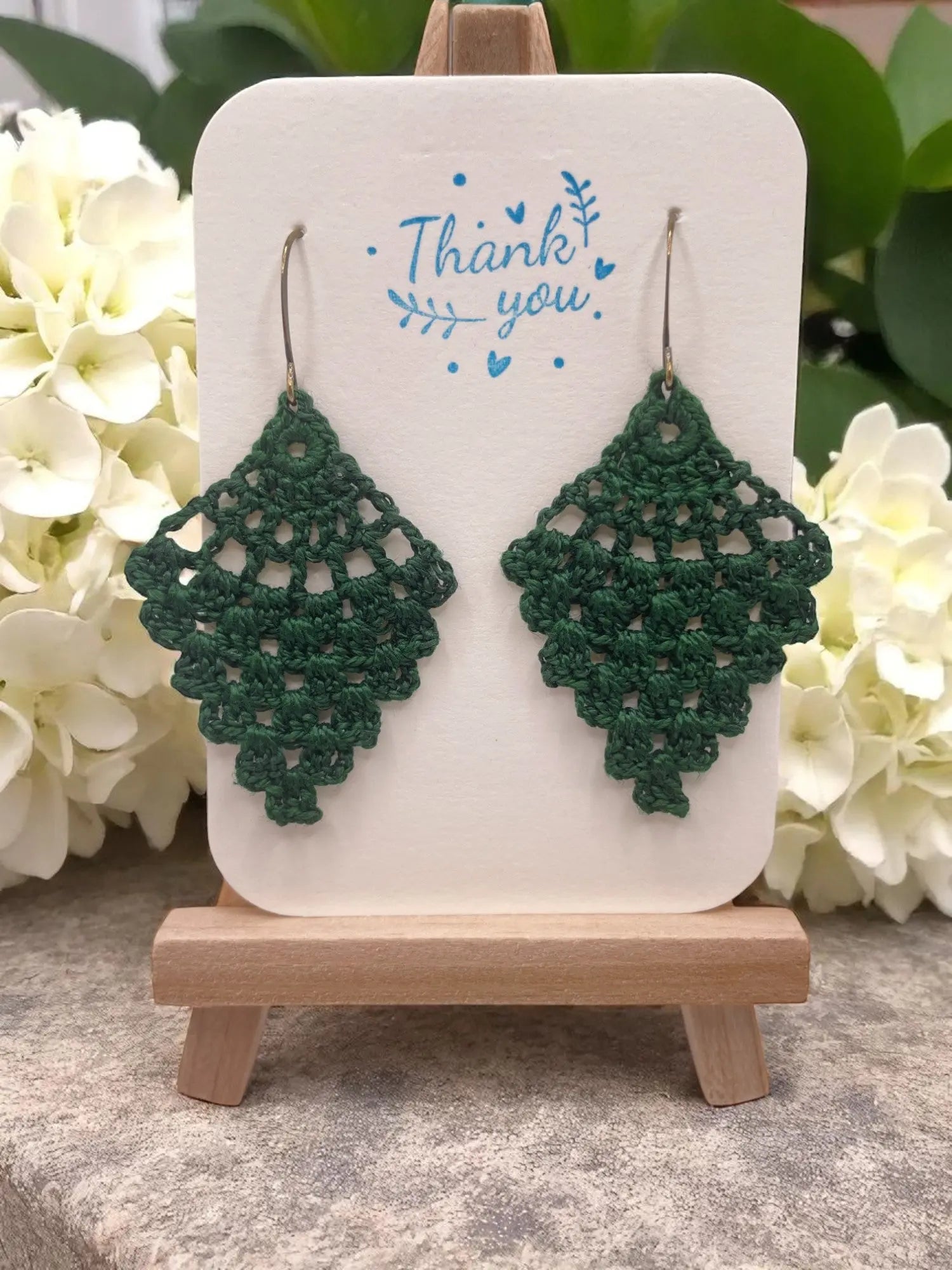 Chandelier earring in dark green Tangles & Twine