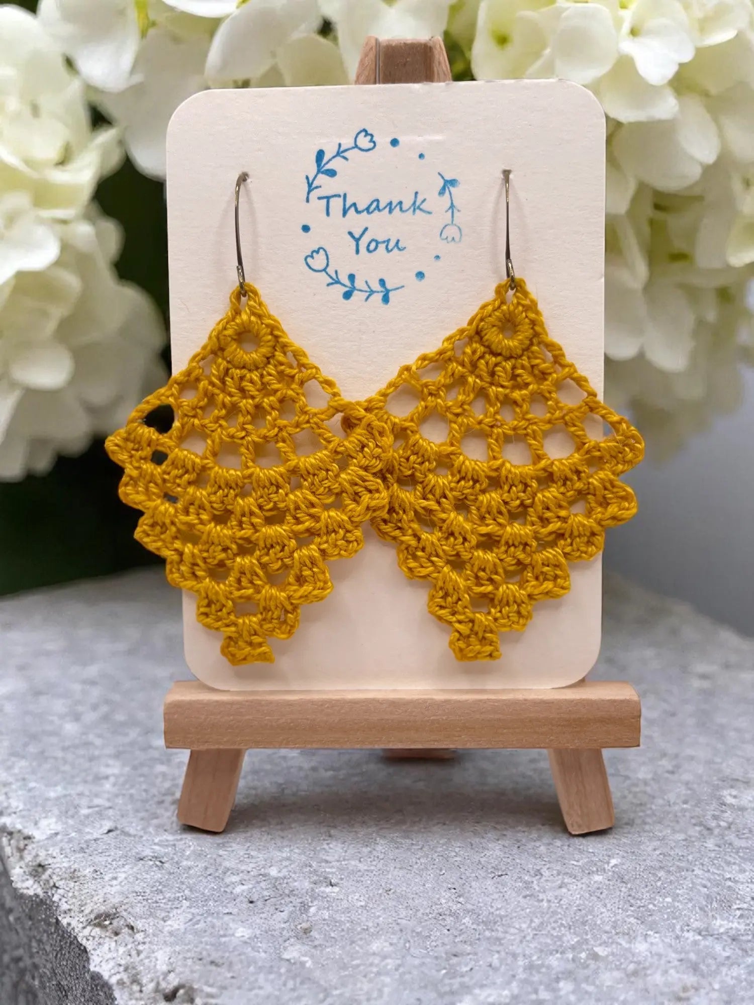 Chandelier earring in mustard Tangles & Twine