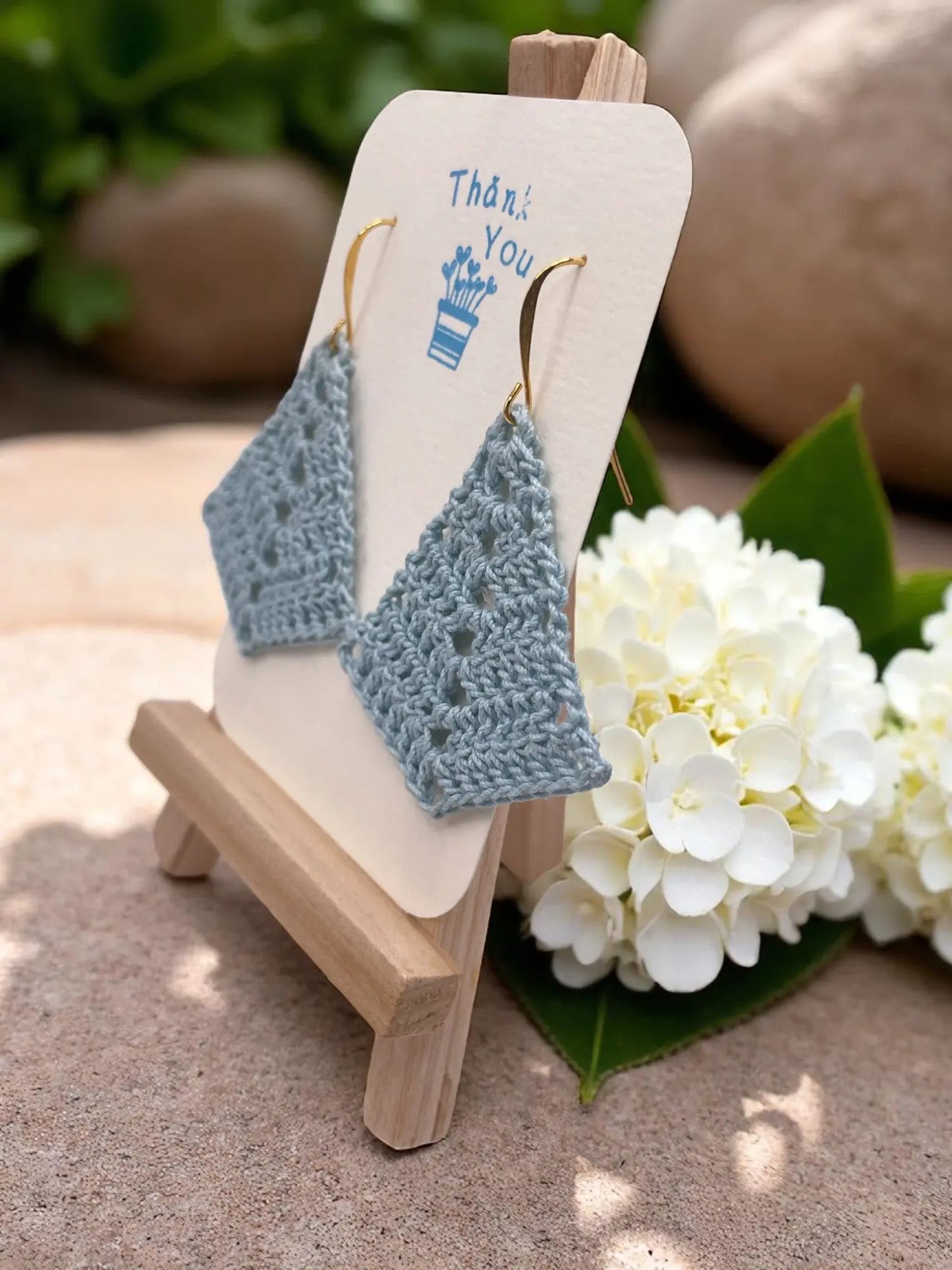 Simple triangle in light blue Tangles & Twine