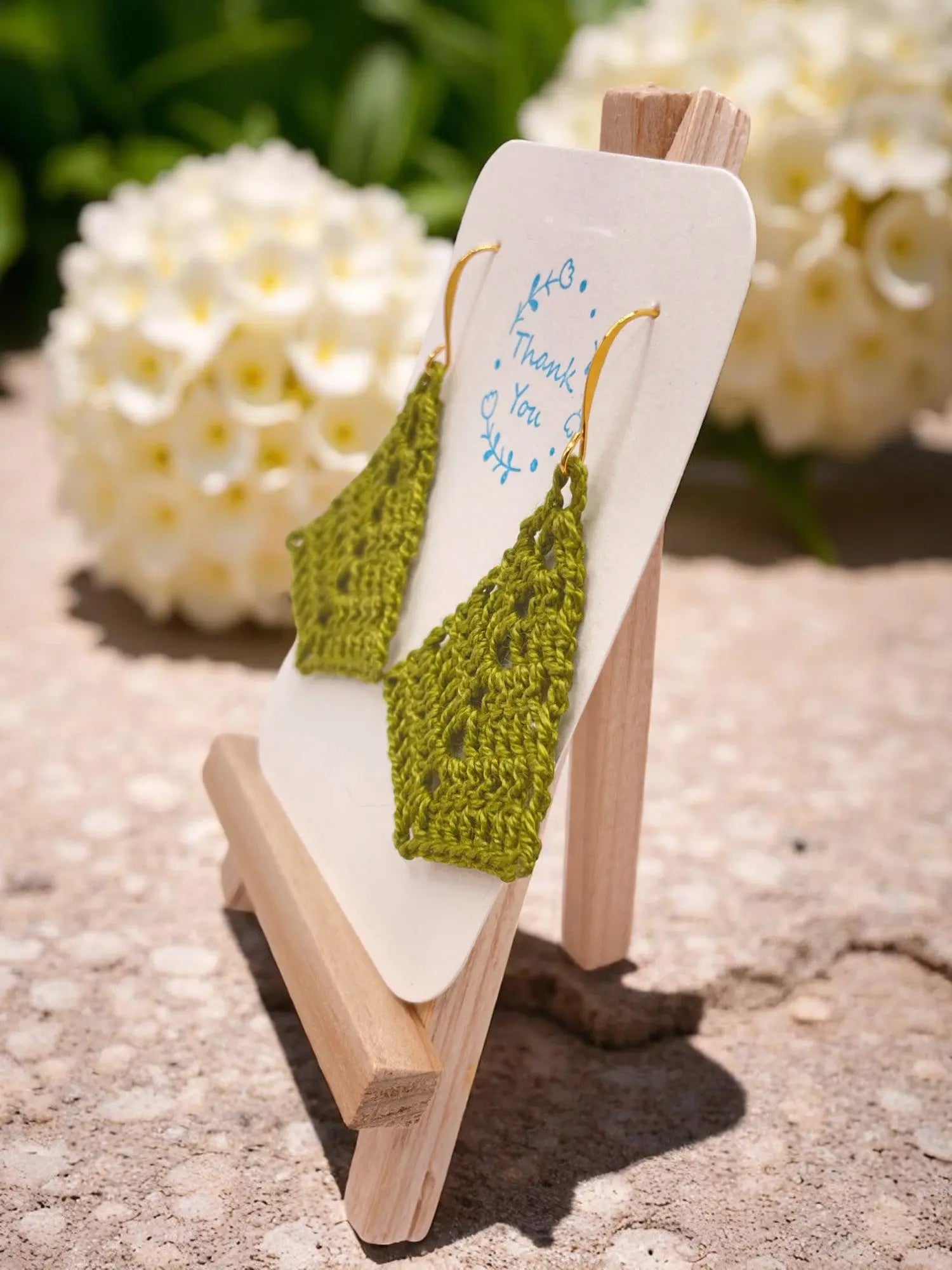 Simple triangle in spring green Tangles & Twine