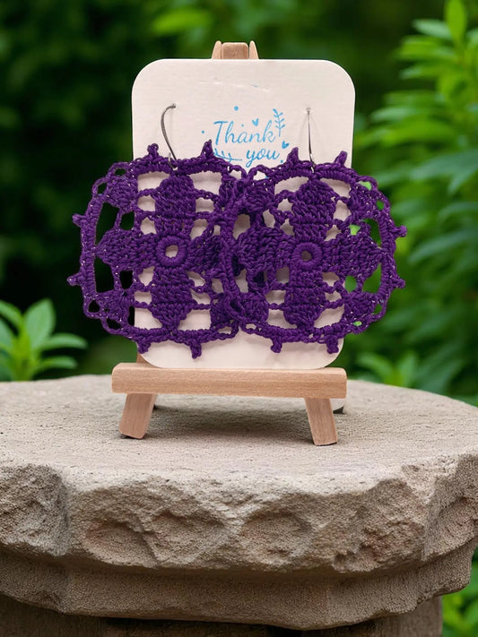 Circular earring in purple Tangles & Twine