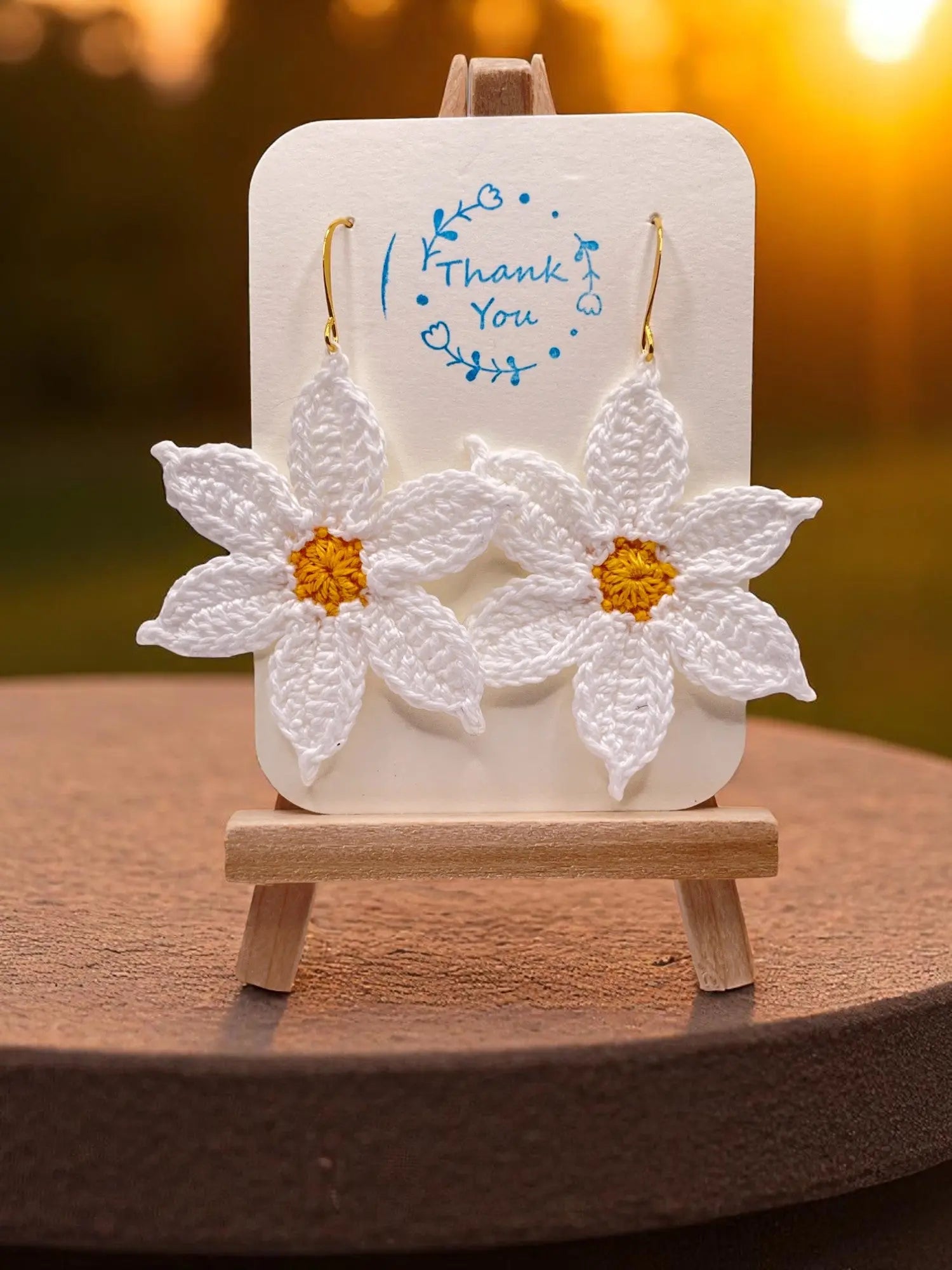 Large dangly white flower Tangles & Twine