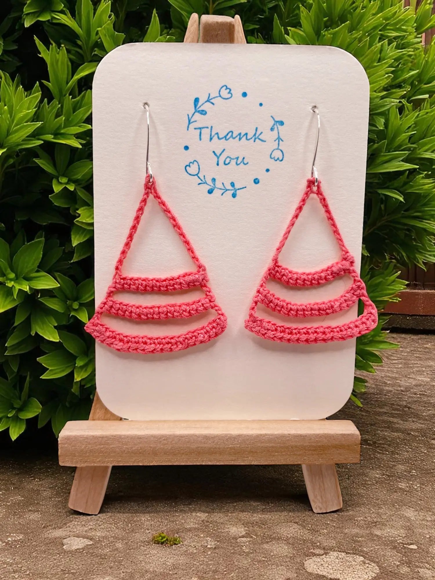 Dangling smiles in pink Tangles & Twine