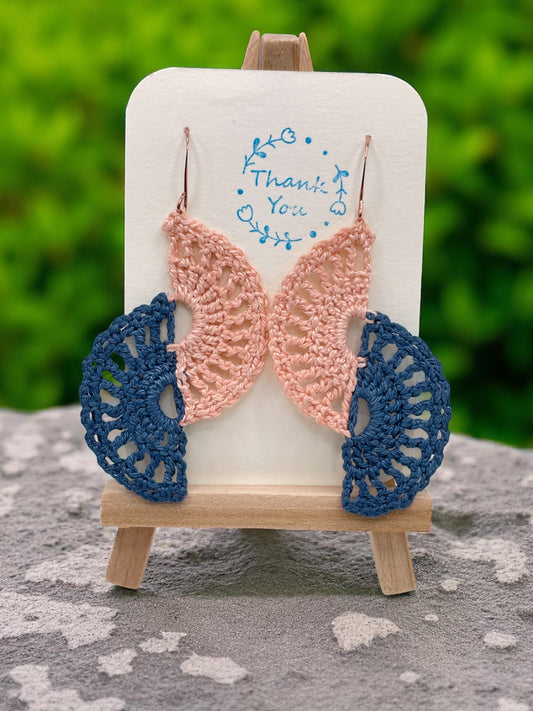 Angel wings in navy and blush