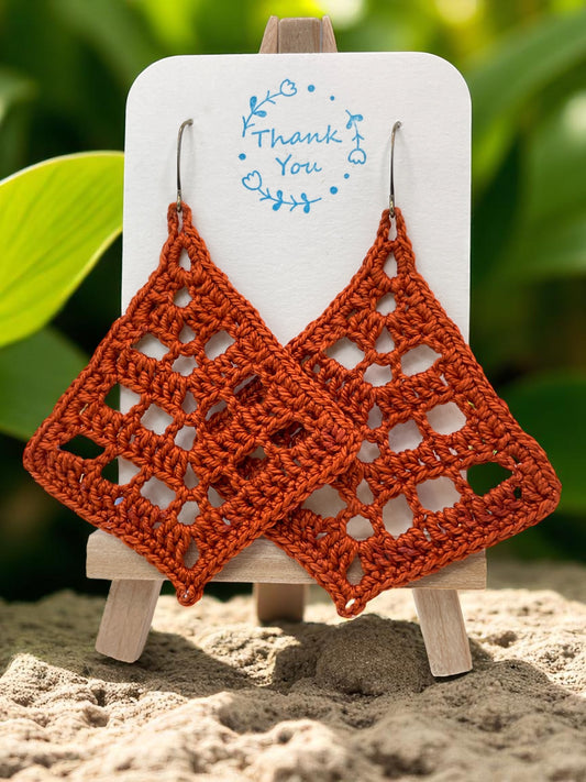 Fancy triangle in burnt orange