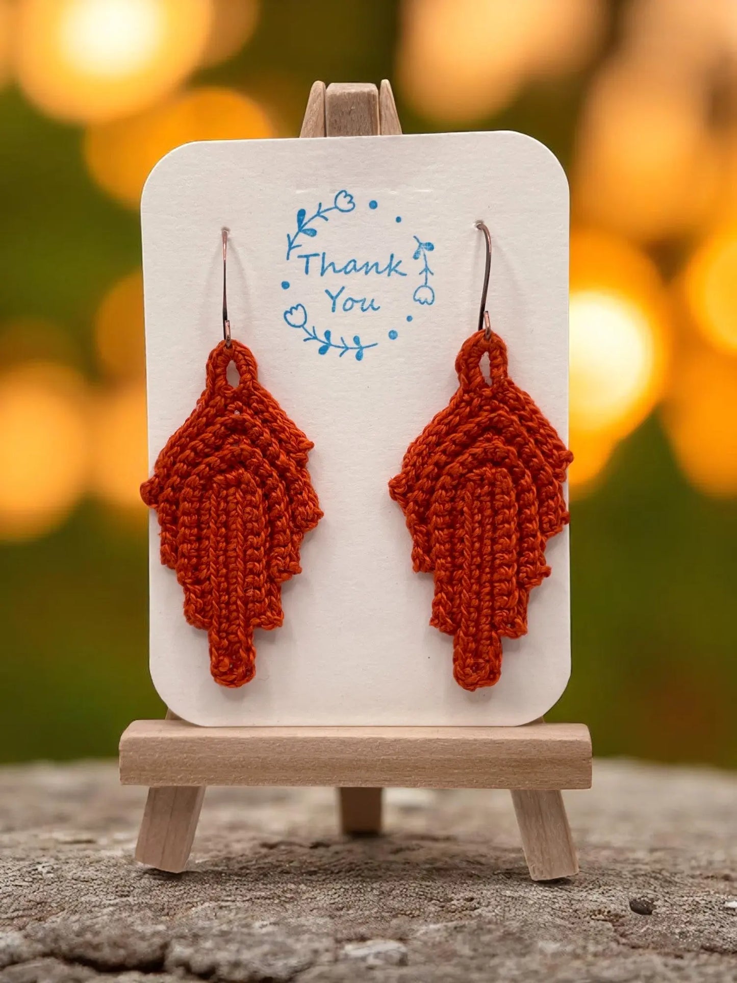 Modern leaf in burnt orange Tangles & Twine