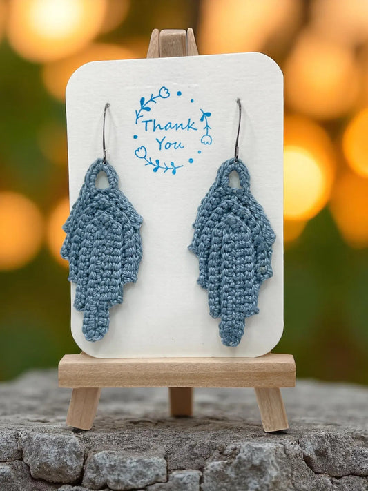 Modern leaf in dusty blue Tangles & Twine