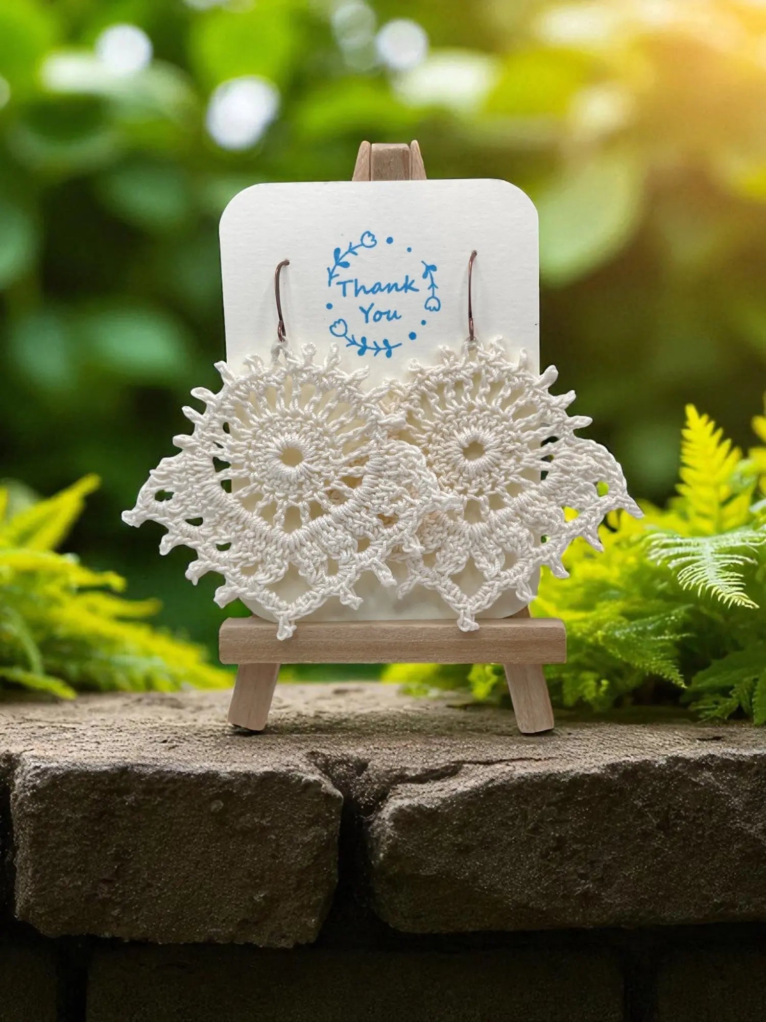 The Royal Whimsy in cream Tangles & Twine