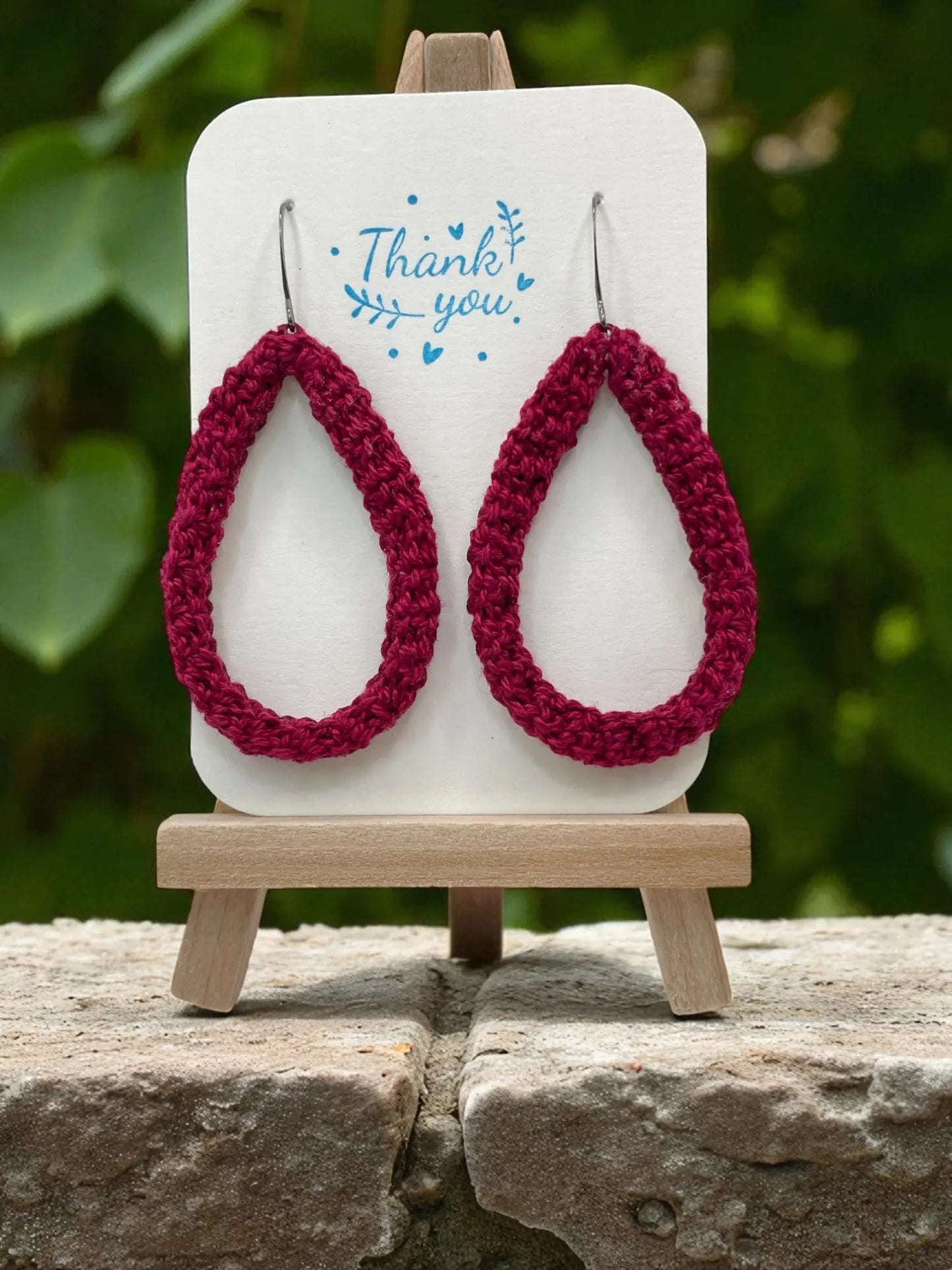 Oval loops in dark red Tangles & Twine