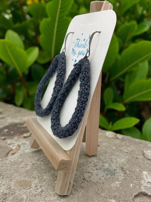 Oval loops in charcoal Tangles & Twine