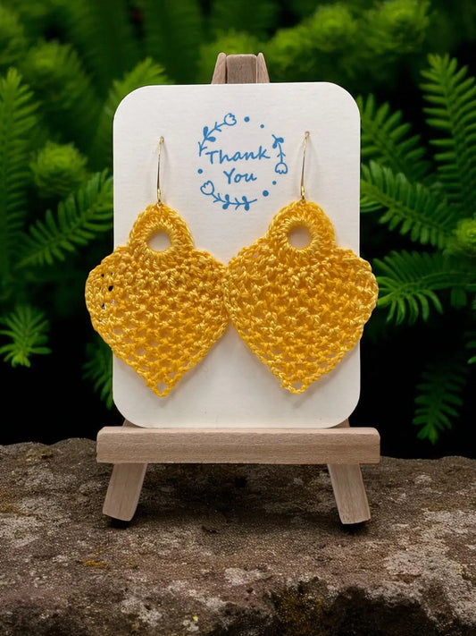 Pineapple in yellow Tangles & Twine