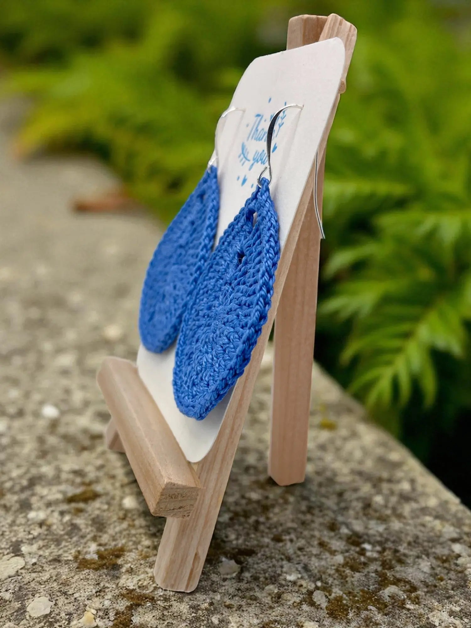 Solid teardrop in blue (medium) Tangles & Twine