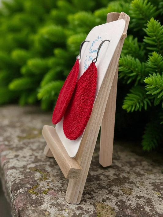 Solid teardrop in red (large) Tangles & Twine