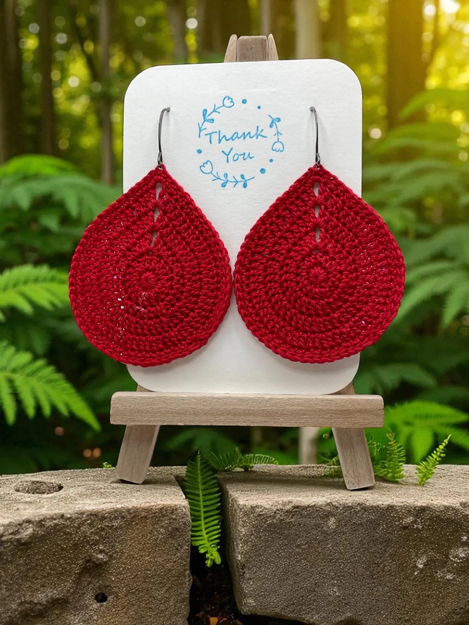 Solid teardrop in red (large) Tangles & Twine