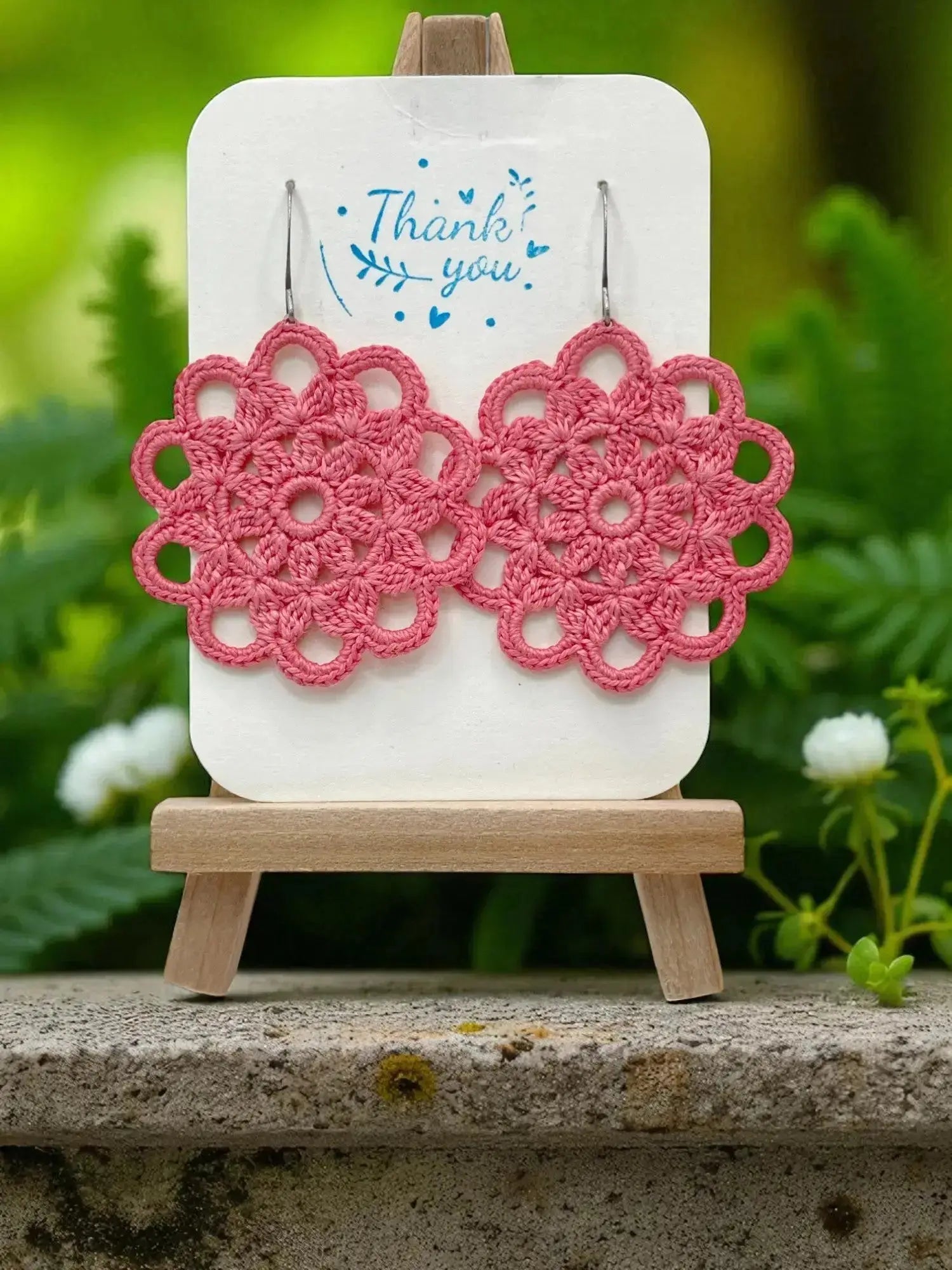 Intricate circle in pink Tangles & Twine