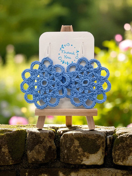 Intricate circle in cornflower blue Tangles & Twine