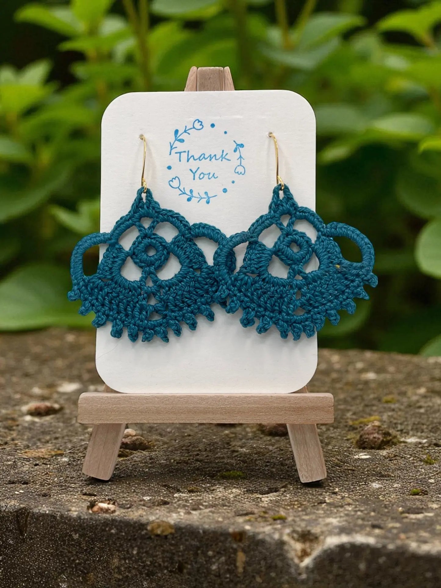 The Crown in teal Tangles & Twine