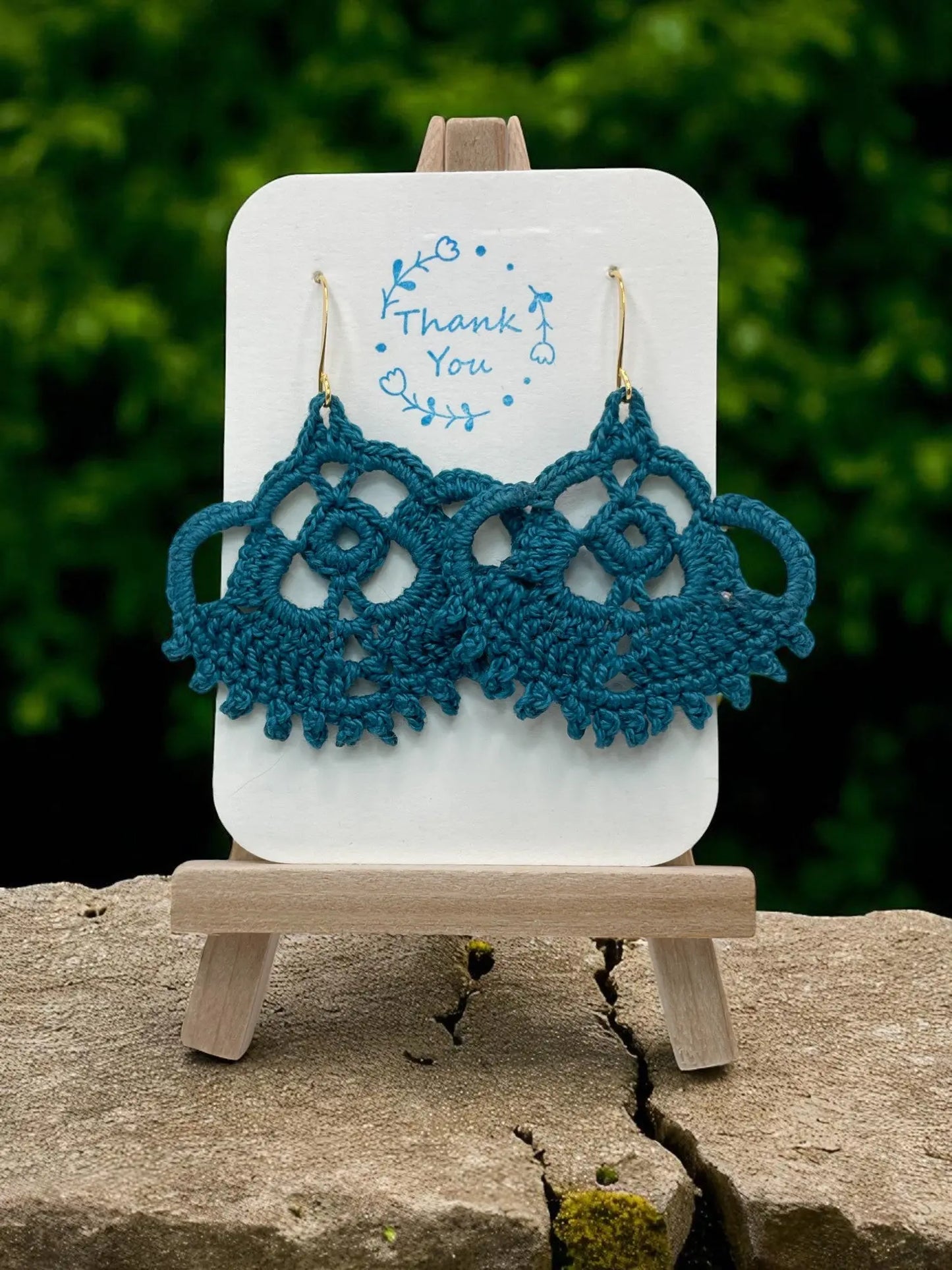 The Crown in teal Tangles & Twine