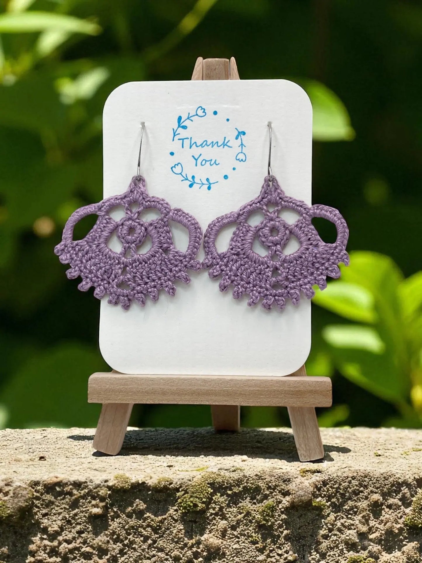 The Crown in purple Tangles & Twine