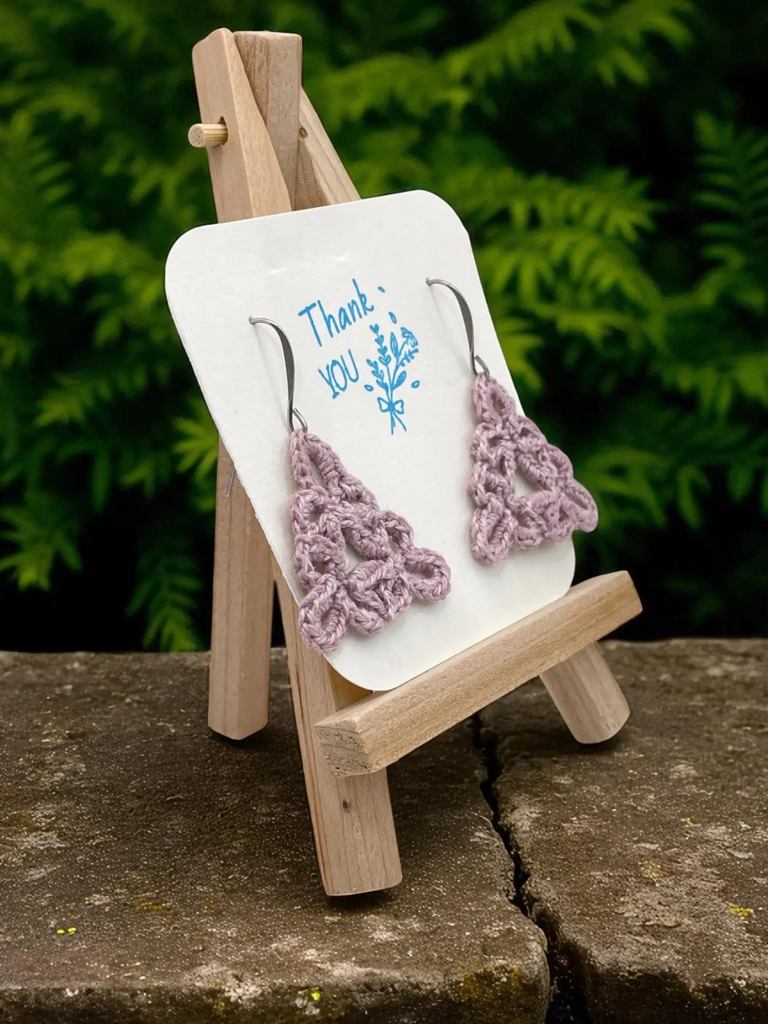 Celtic Triangle in dusty purple Tangles & Twine